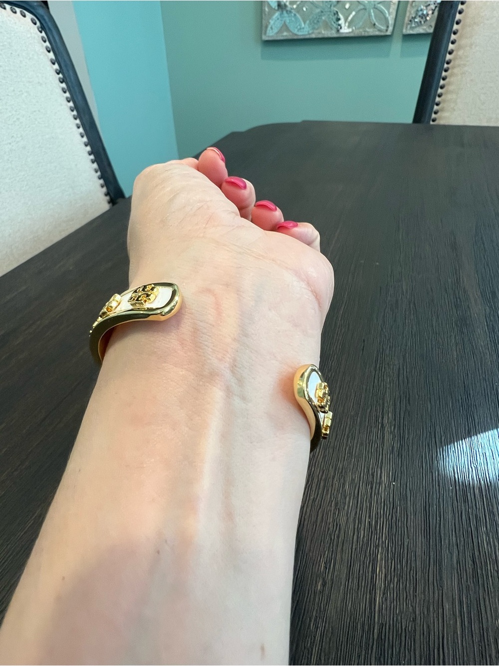 Tory Burch Kira Signature White Enamel Bracelet Cuff - Picture 5 of 8